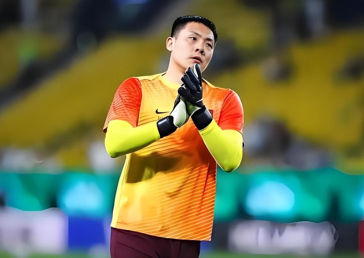 鲁能0比3输上港之后，他是首位公开给球迷道歉的鲁能球员，曾被视为本土王牌锋霸。北