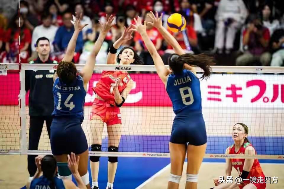 世界女排联赛第三周大阪站开战，主场作战的日本队1-3负于巴西队，遭遇三连败，四局