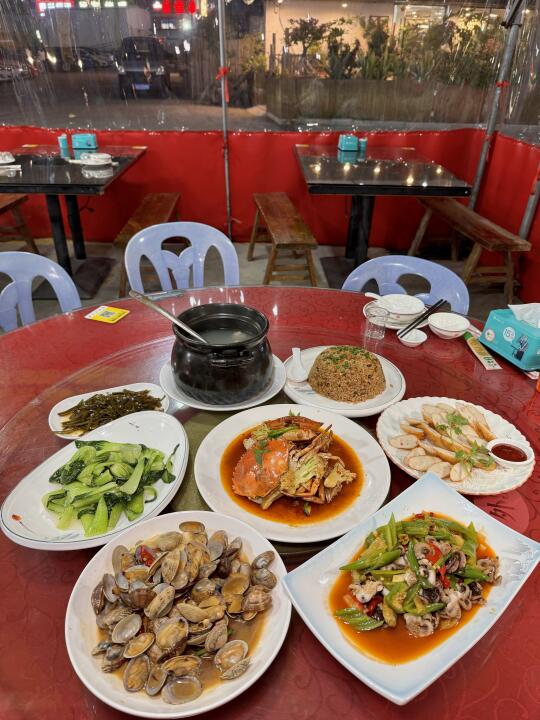 wok…这家老字号海鲜店给我香迷糊了！！