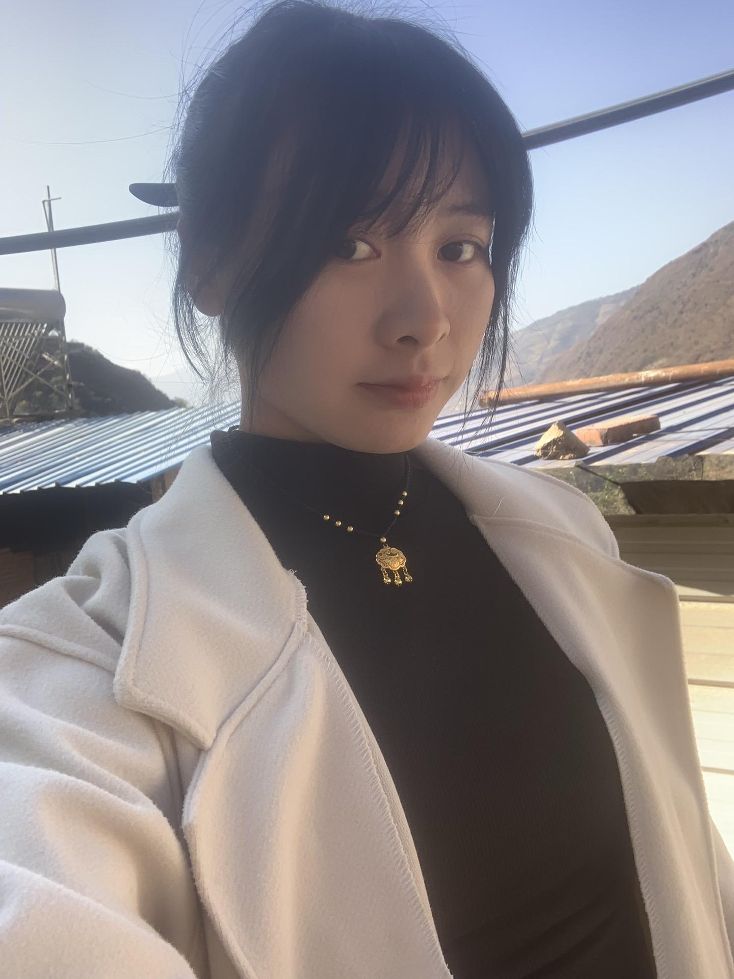 过年能不能带我回你家😂😂不是我爱钱，我就想要点压岁钱🤣🤣所以你...