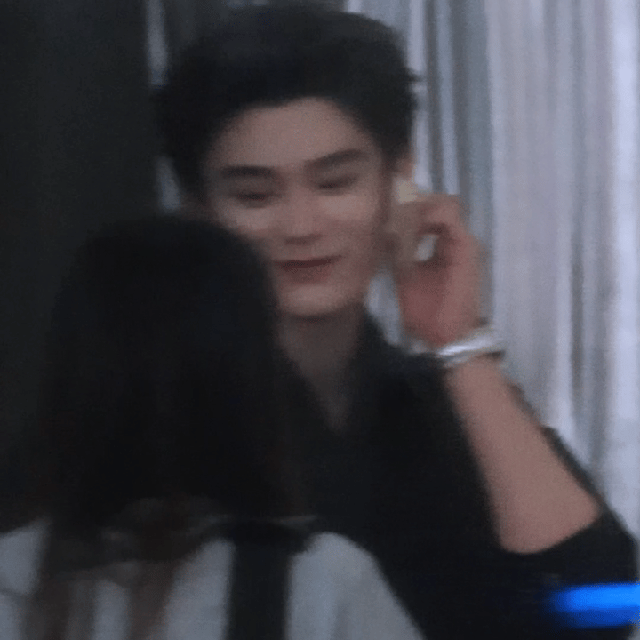 报告！这里有只得瑟小🐽！ ​​​