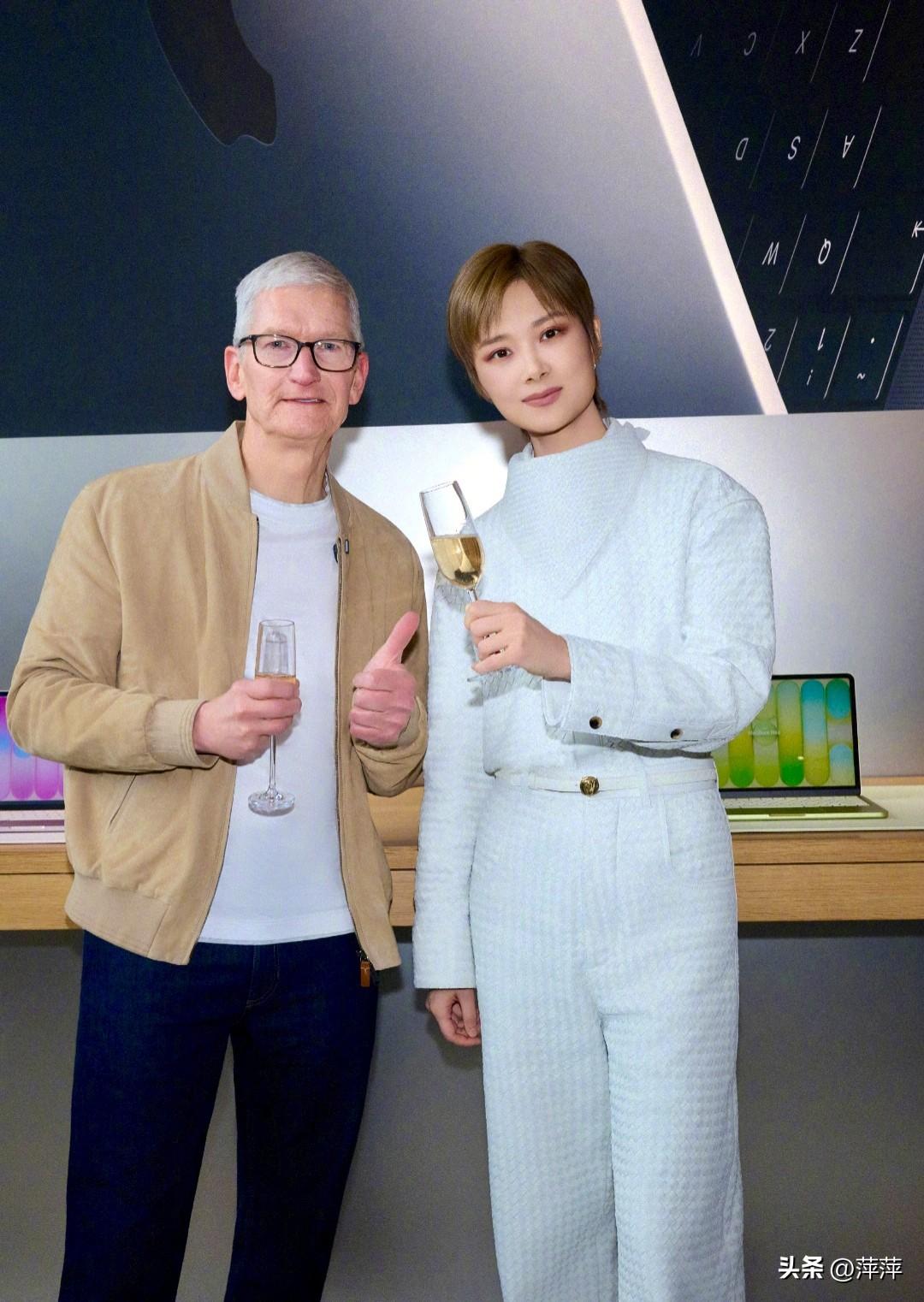 2026年3月18日，苹果全球50周年庆典亚太区首站落地成都太古里，李宇春作为特