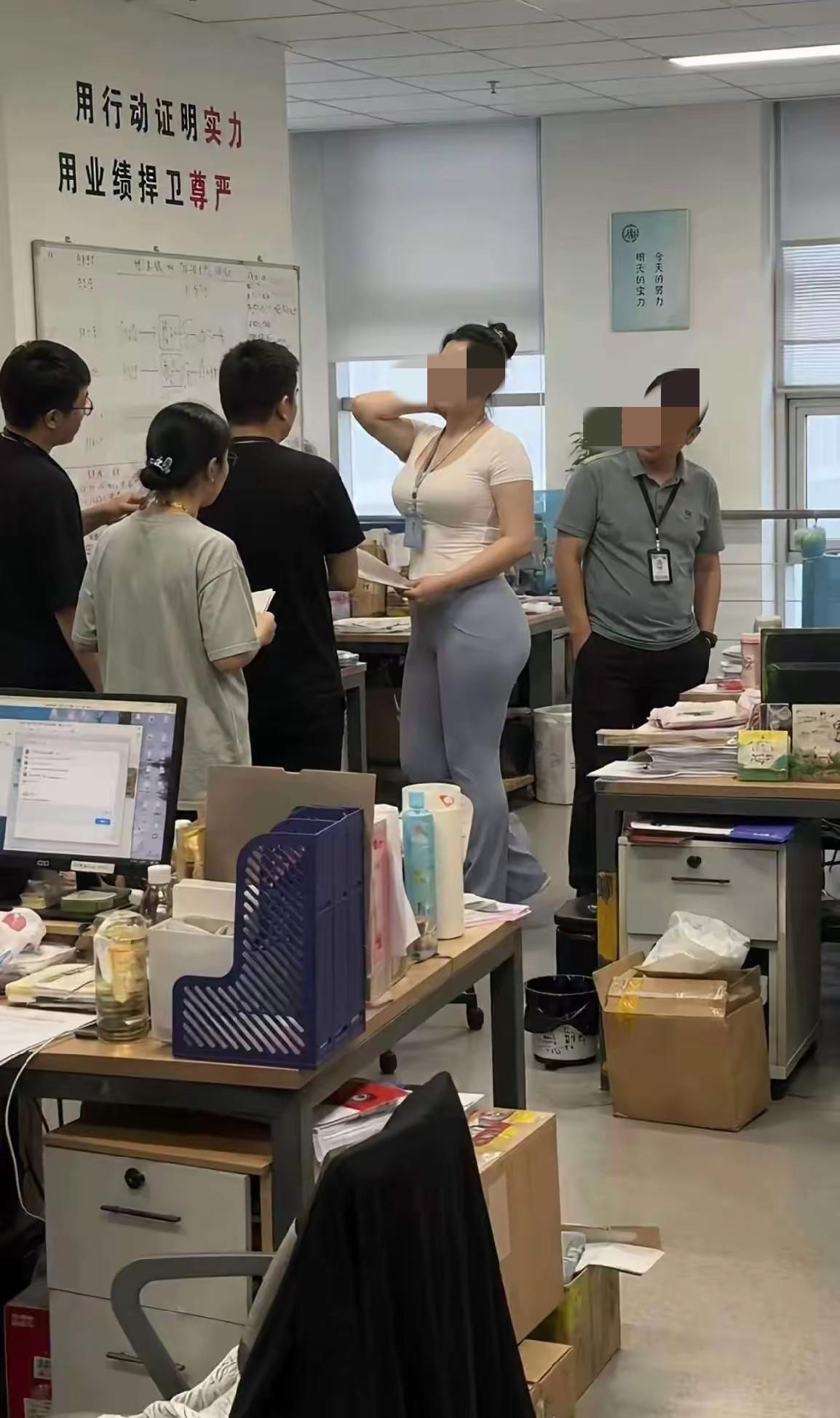 如果这五个人都是做销售的，那么猜猜哪位员工的业绩最好？