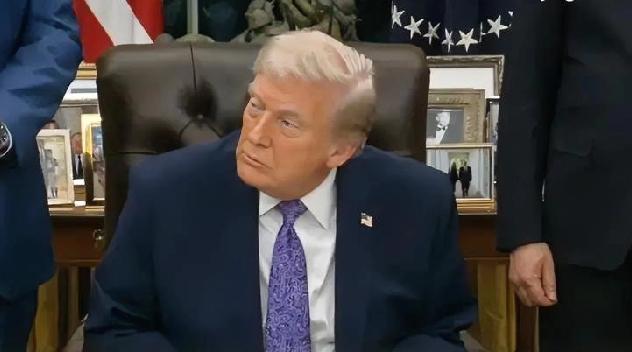 记者：您在七月份曾向欧洲承诺，如果达成和平协议，美国将参与某种形式的维和部队。这