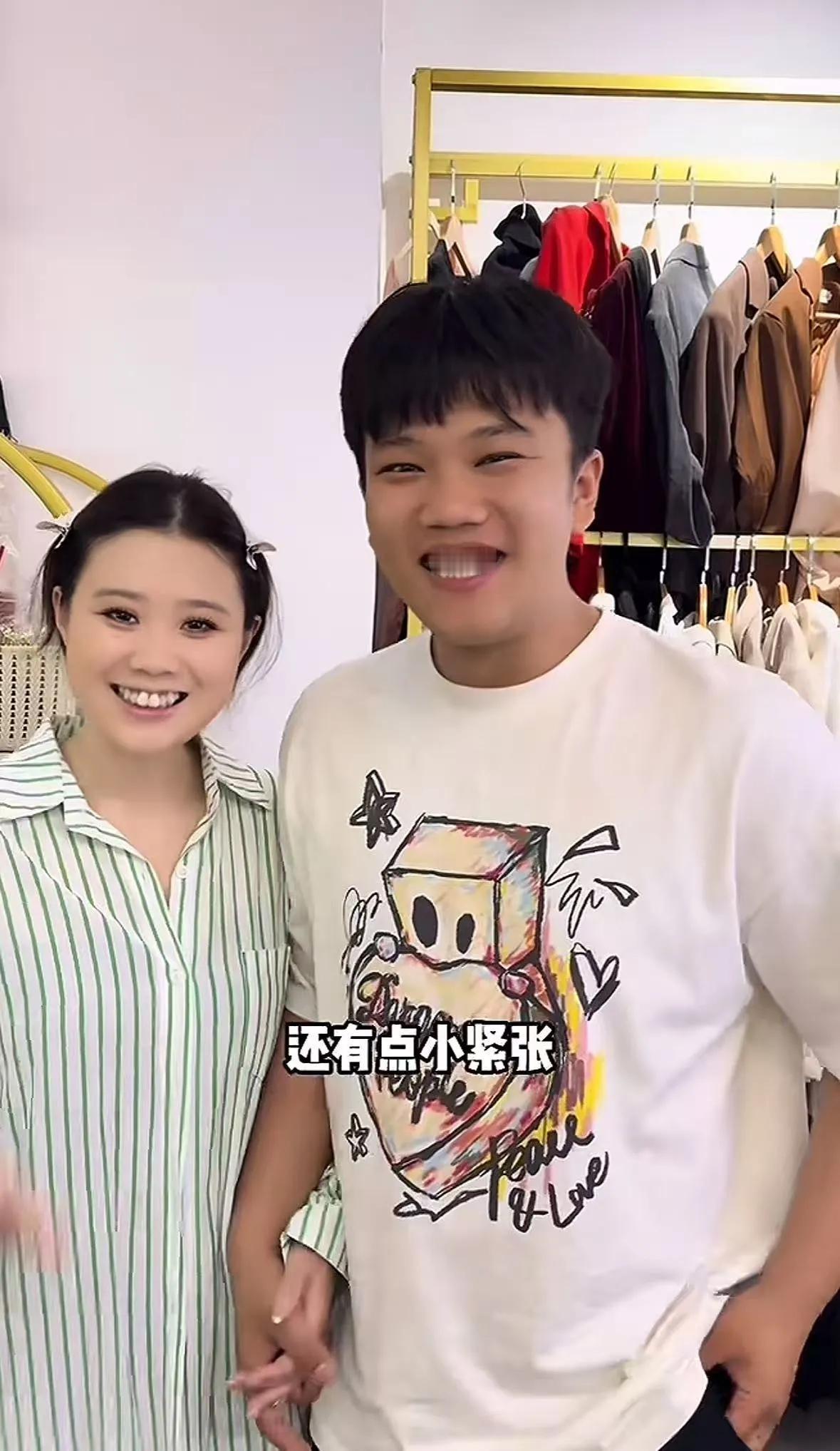 解清帅一家吃相太难看

无德无能就凭装可怜获得同情心变取流量，这和雷公也没什么区