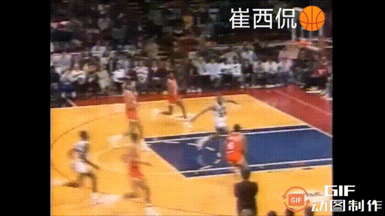 小球时代，巴克利就是独一档的存在！
光是这些势大力沉的封盖，就足以扇懵约基奇、恩