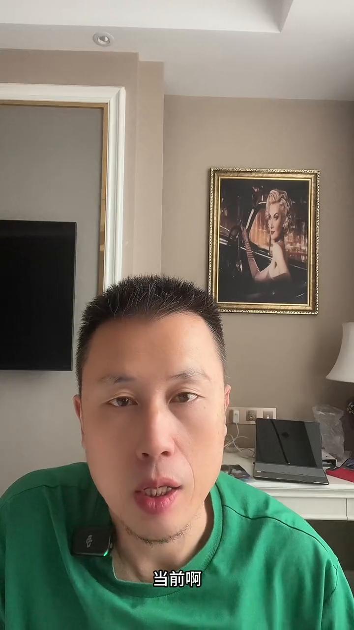 解密比亚迪全民智驾战略的成功密码。
当前新能源汽车的智能化进入了下半场，比亚迪用