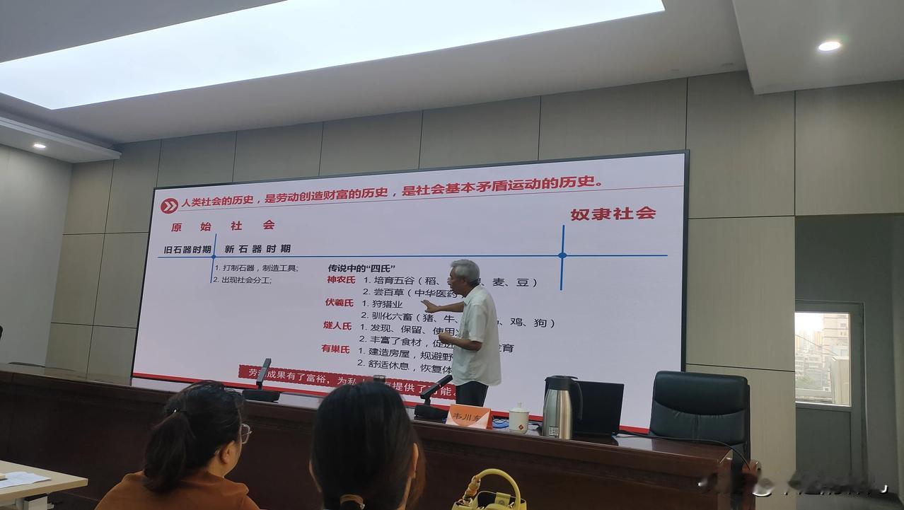 越学习越觉得自己无知，
总是想丰富自己，
也常常是流于形式，
今天就静静地坐下来