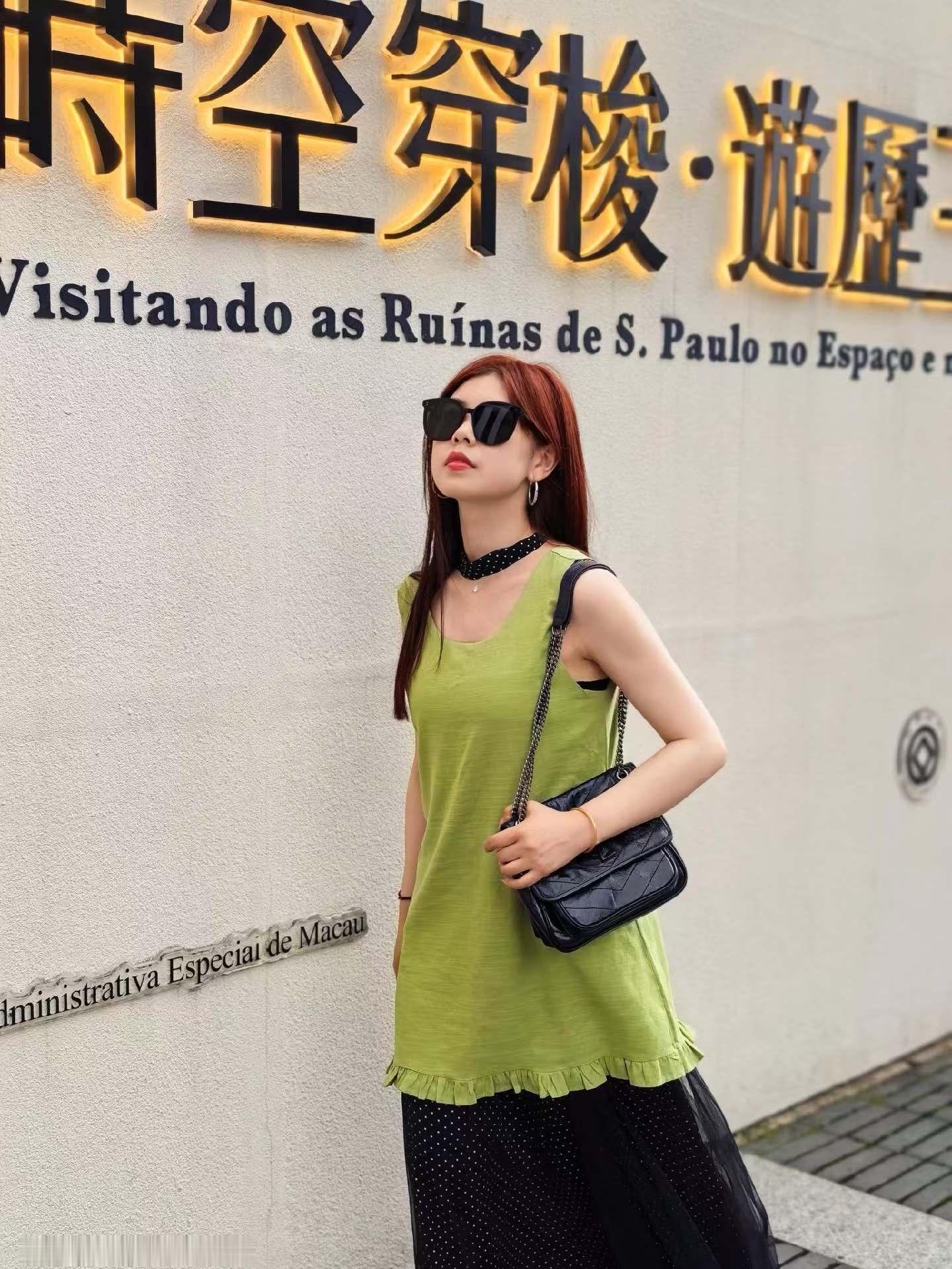 哦买嘎，懒人不能穿亚麻质量的衣服，照片这件衣服，从澳门回来，洗了之后再也没有拿出