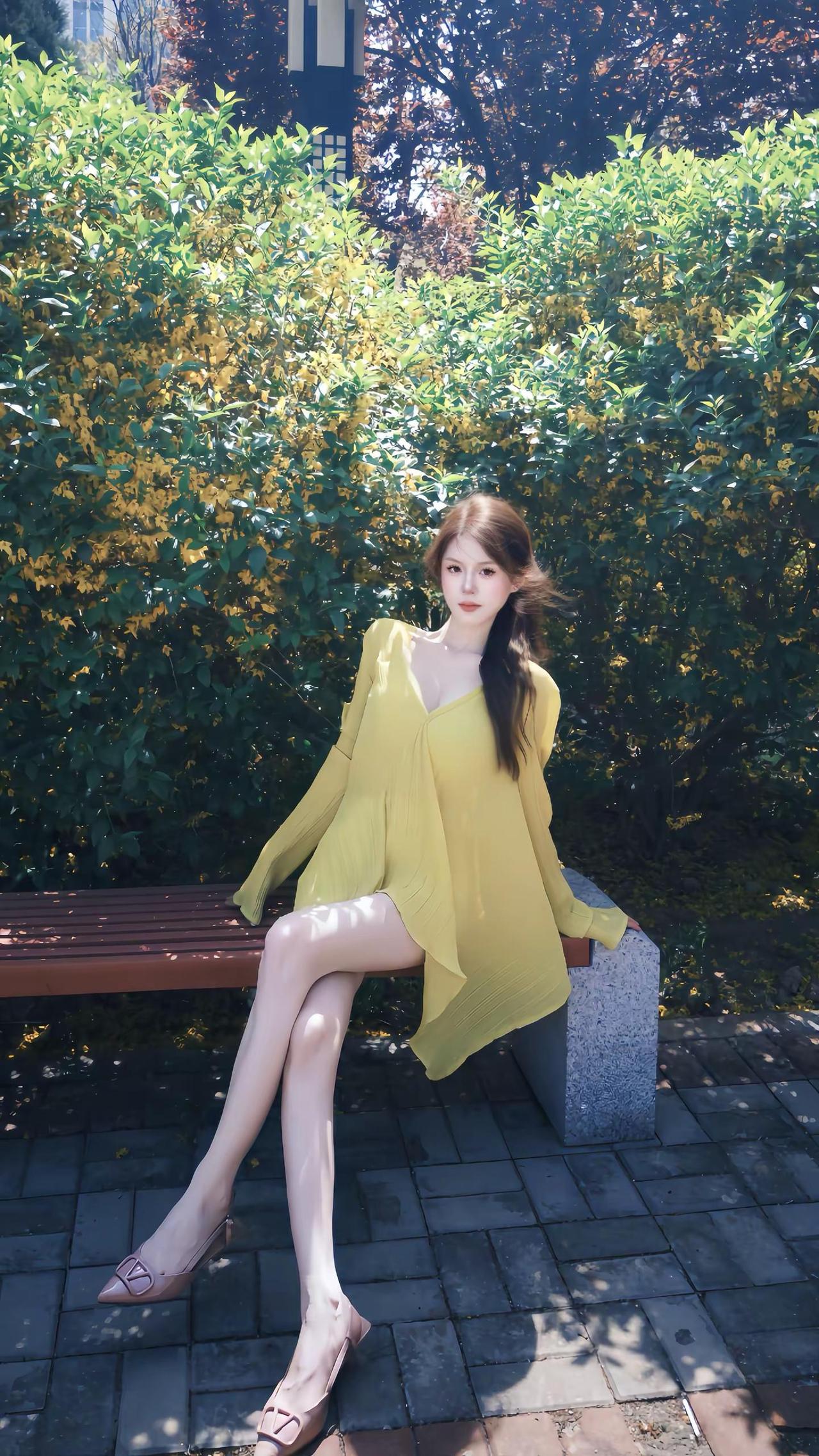 我没有惊艳绝伦的脸 就请记住我看向你的眼