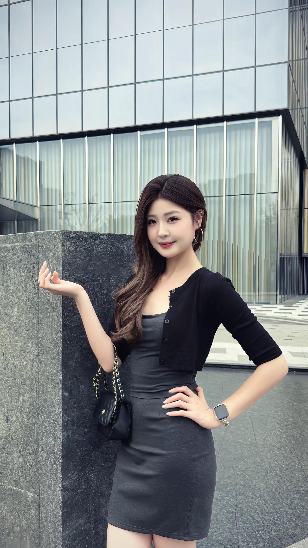 比我萌的没我坏 比我坏的不存在夏日穿搭 拍照 灰裙ootd