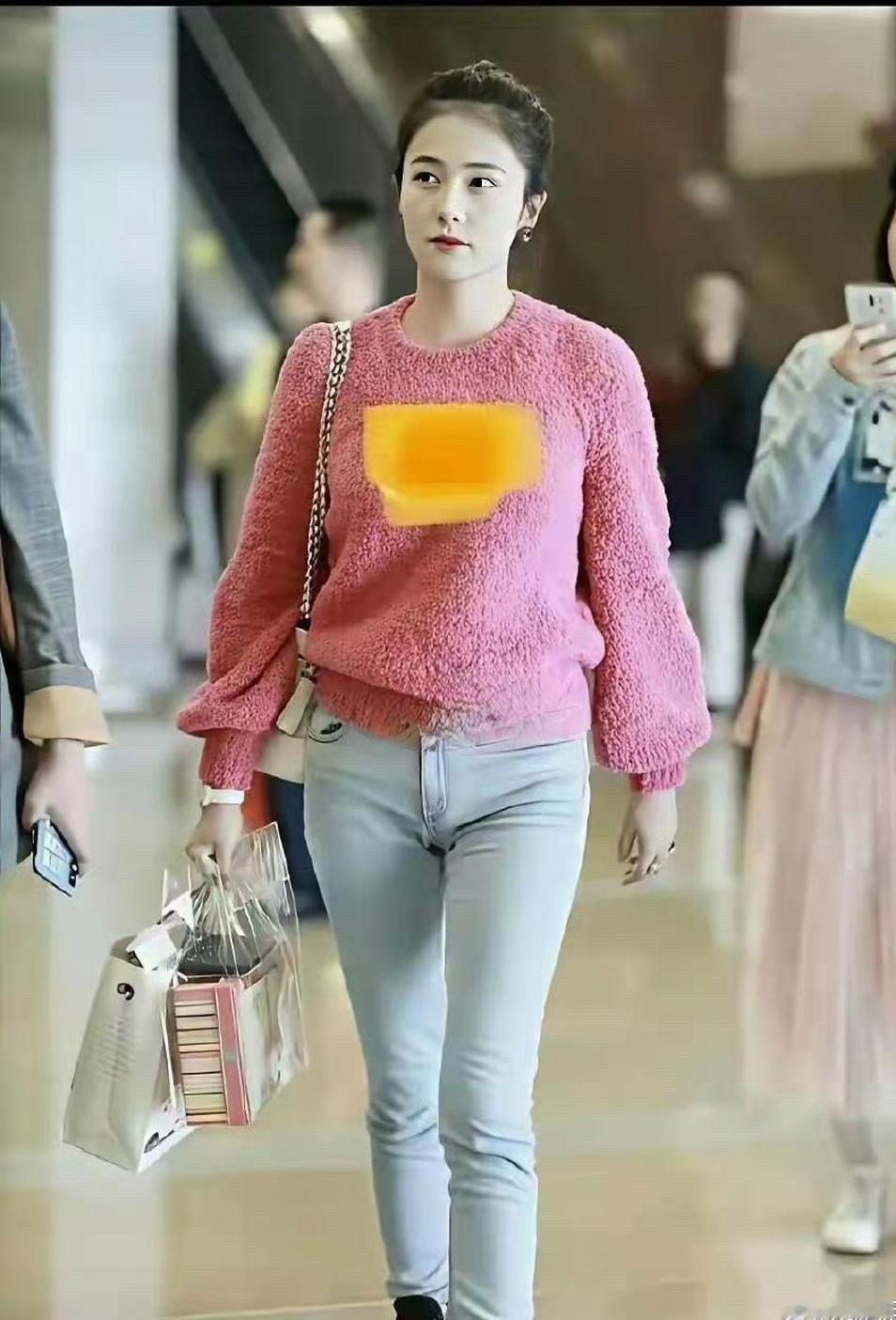 于正真的很有眼光，小透明时期的白鹿就已经很漂亮了 ​​​