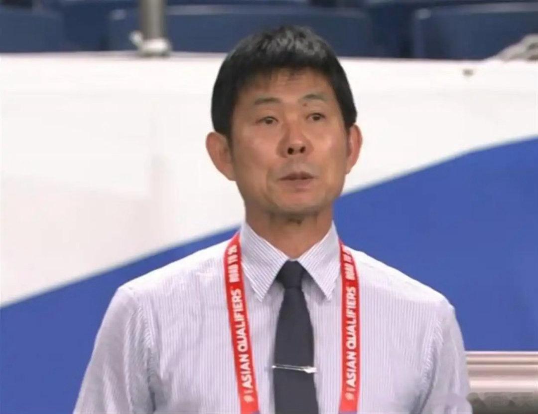 2-1绝杀！世界杯的4冠王出线了，终结12年的等待，这一次阿根廷卫冕难度加大了 