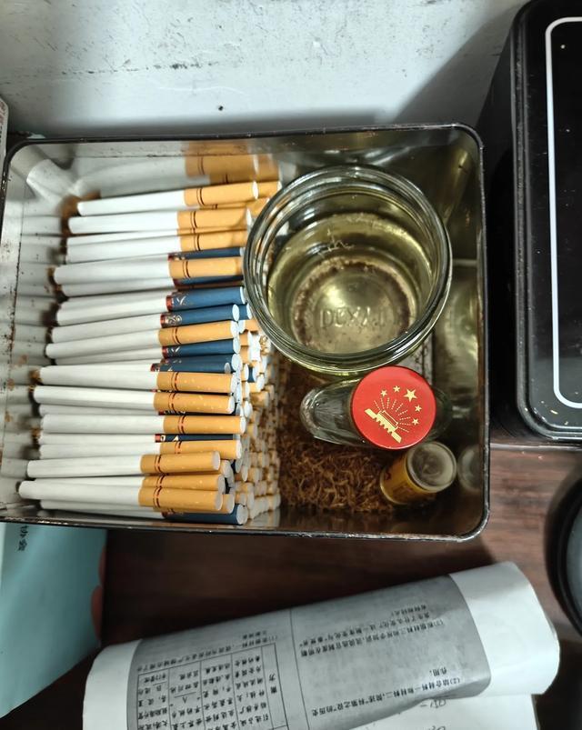 烟草公司这次真是把自己给坑了！玩什么“自杀式营销”，硬是把已经消失了三十多年的自