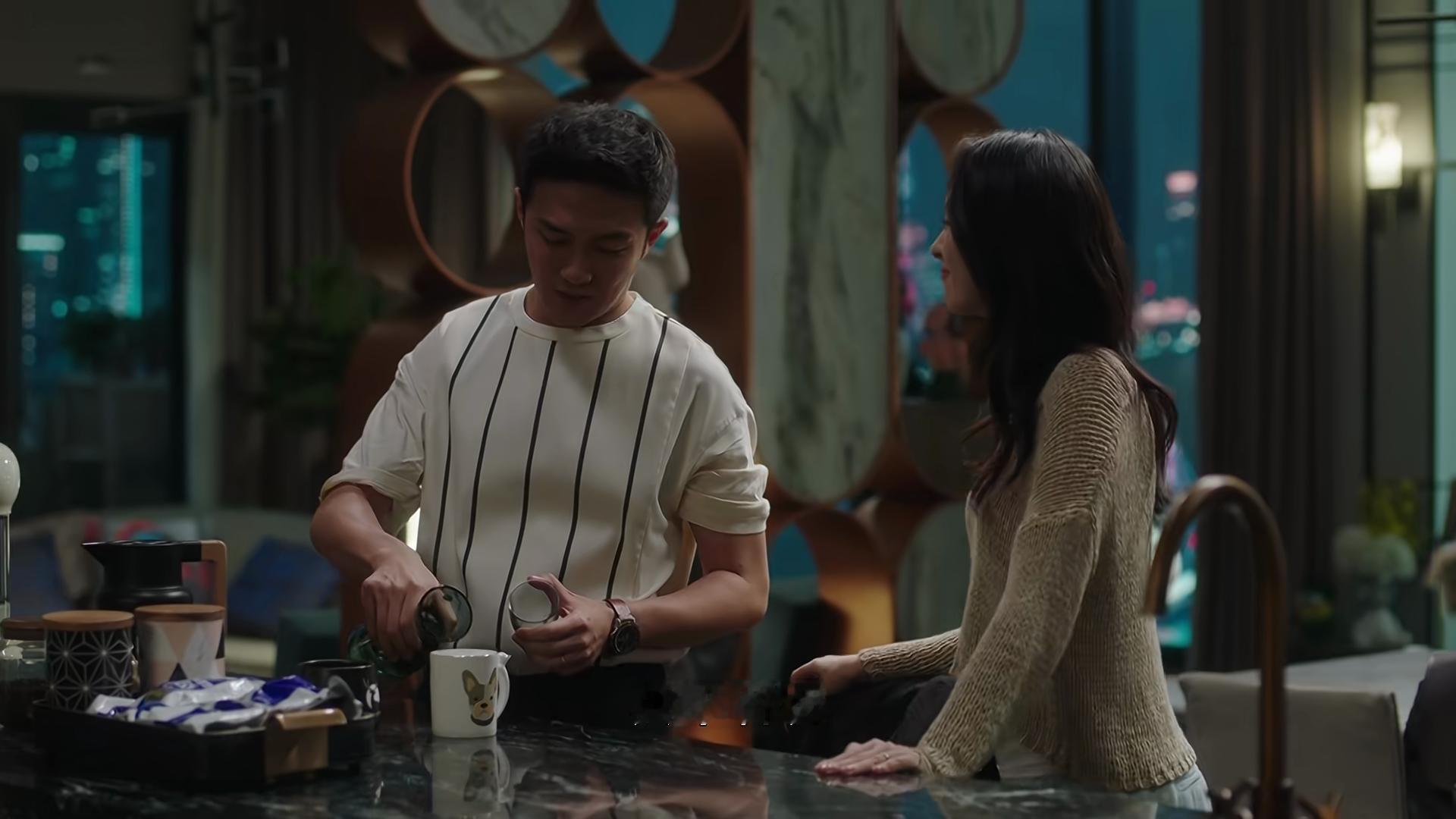 我有预感，顾佳和许幻山会离婚。 