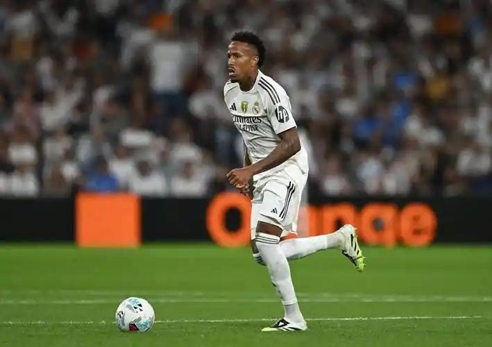 还是那句话，踢球的米利唐很强，可就是不怎么踢球。最离谱的是两条腿都重伤过，回来依