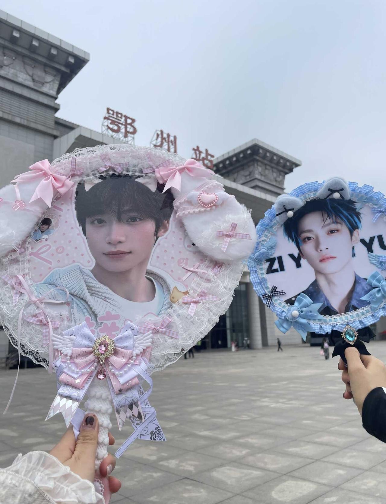 老芋泥们你们跑哪去了
极速小鱼 zy 郑朋