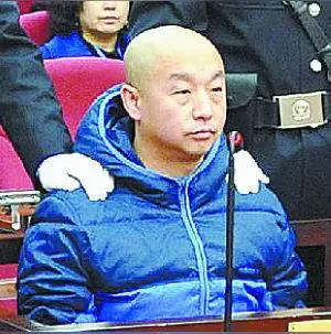 赵志红:“九年前那个厕所强奸杀人案是我干的”！
冯志明:“不许胡说八道！凶手是呼