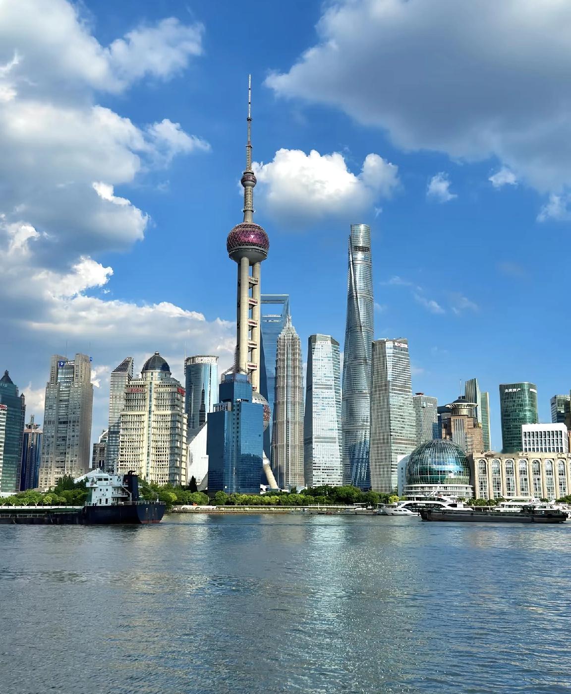 未来三年，
请做好“不要脸”的准备：经济越是不景气，越要学会低调。

一、别炫富
