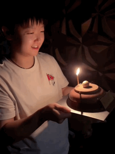 孙颖莎1104生日快乐 吹蜡烛🤏🏻 ​​​