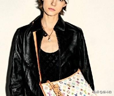 深夜幽灵直播间曝光！
全是坑，专挑半夜骗普通人！
 
凌晨刷短视频千万别乱点，这