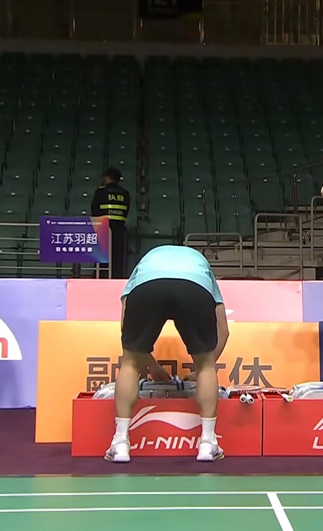 学到一个成语——先入为主 