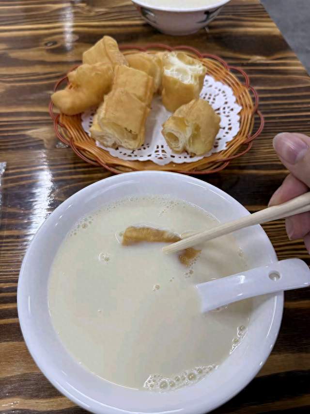 一碗中国豆浆，端上了非洲小学生的午饭桌！世界粮食日！