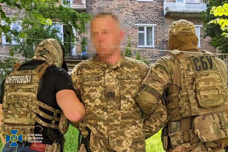 乌奸落网。日前，乌克兰安全局（SBU）的反间谍部门在国家边防局的帮助下，在边境部