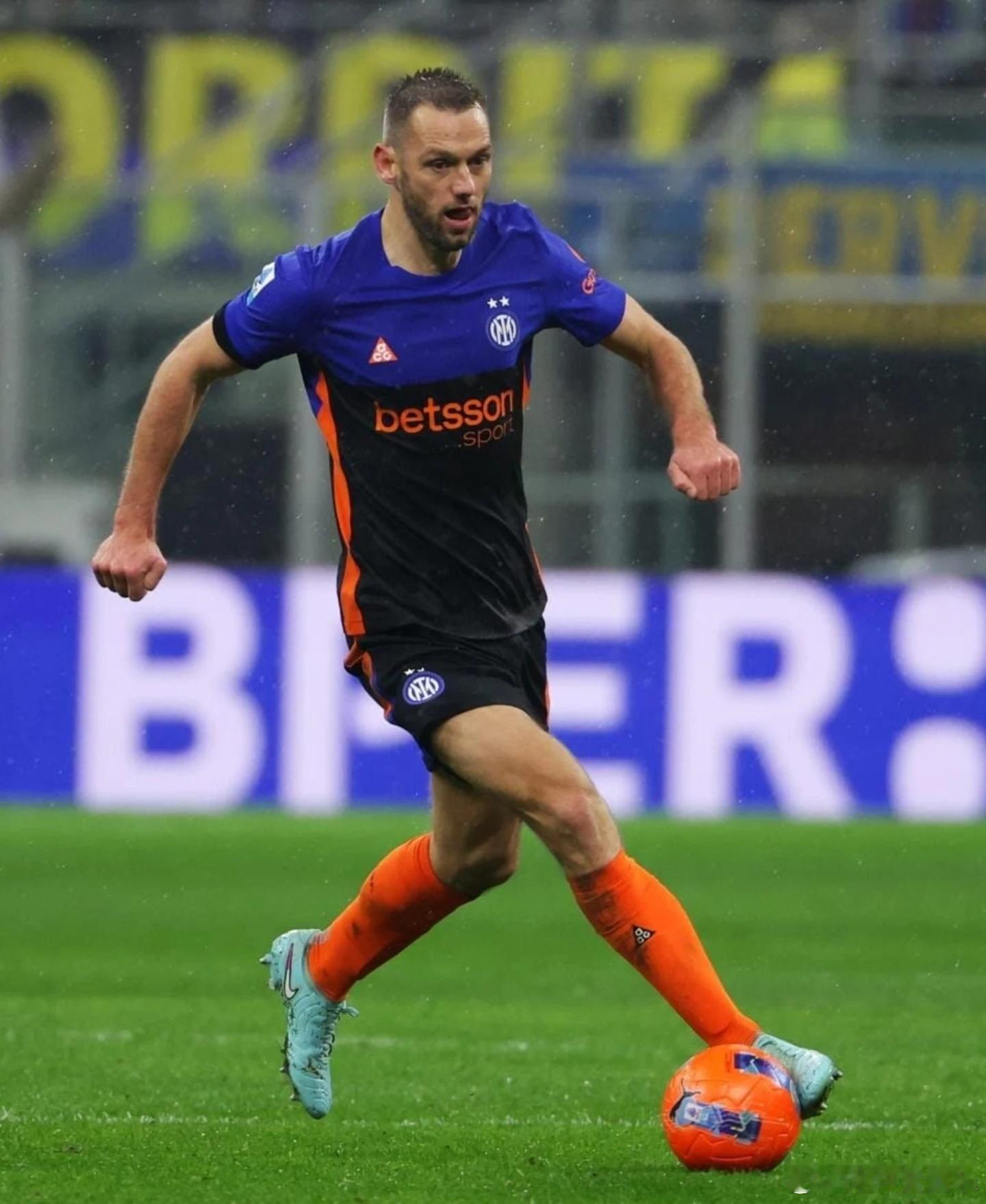 徳弗赖：齐沃做的非常出色，我的合同即将到期，让我们看看会发生什么。国际米兰意甲国