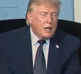 美国这一次真的是把算盘珠子都崩到了我们脸上，公然笃定我们绝对不敢去拦截那些偷偷运