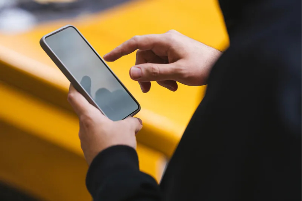 厂商过度营销AI会劝退你吗 总刷到厂商把AI吹得神乎其神，说实话有点懒得看。直到