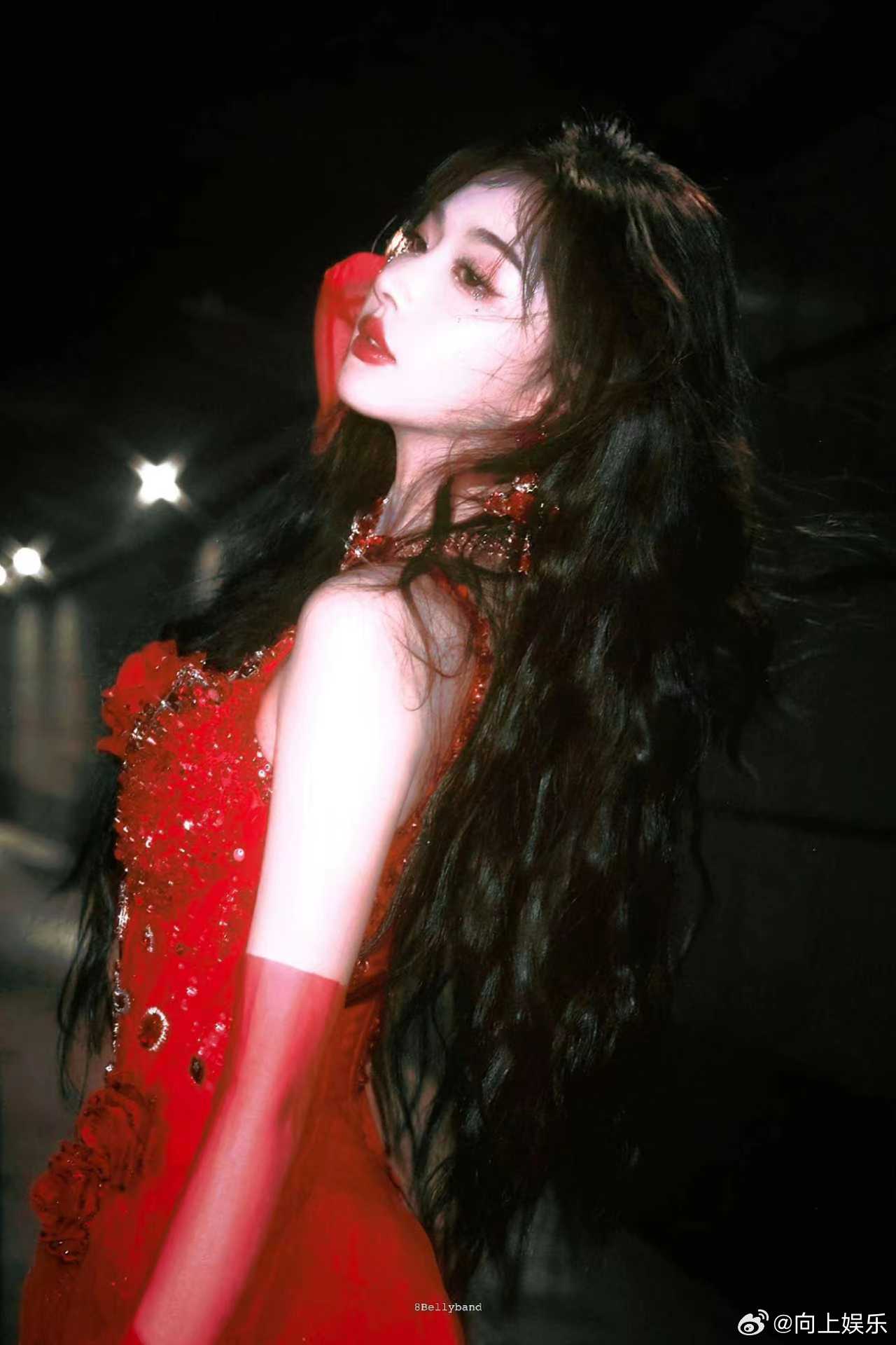 看完逐玉谁能不爱孔雪儿饰演的俞浅浅孔雪儿做爱豆做演员 孔雪儿做爱豆做演员我都同意