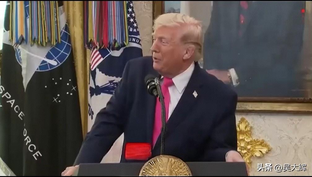 特朗普：科威特击落3架美军战机是“一次小失误”
 
“在科威特发生了一个小失误。