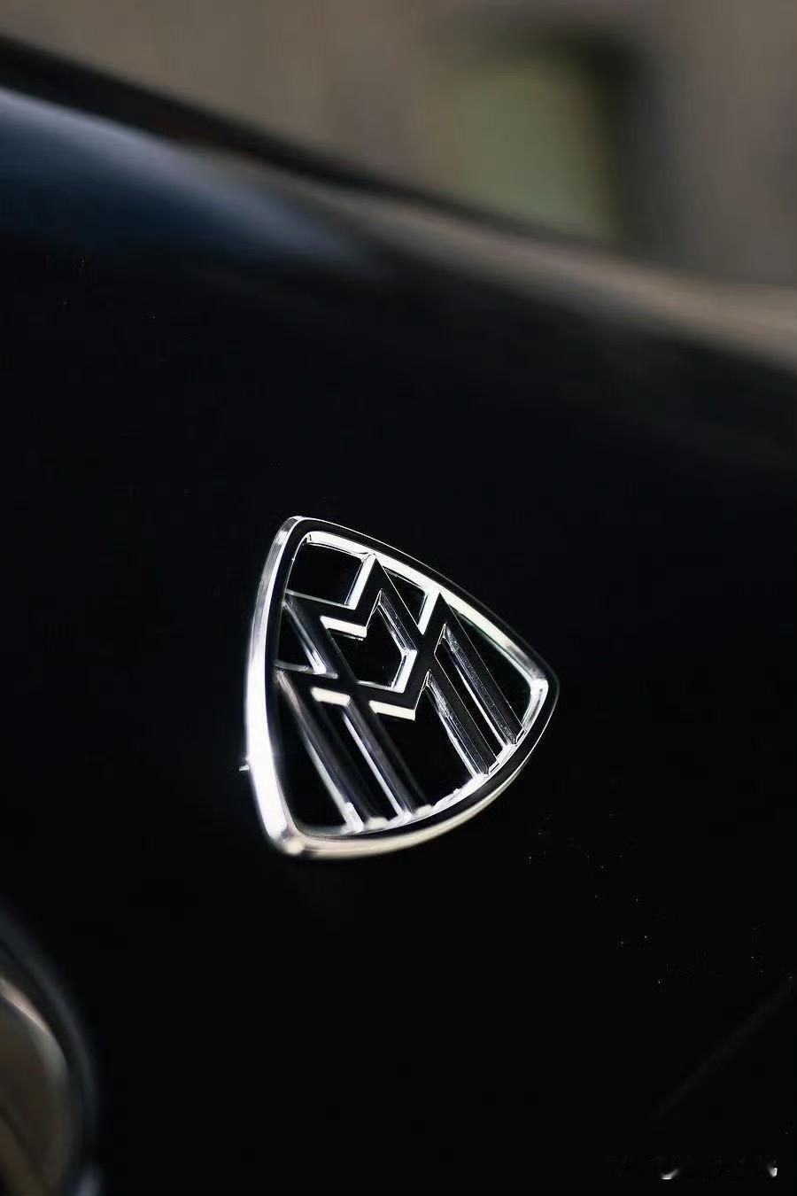 什么是成功？是抵达，更是姿态。
对金字塔尖的巨擘而言，座驾早已超越代步，它是身份