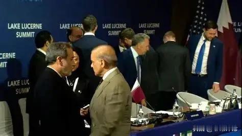 美国的牌已经乱了！美伊在瑞士开启新一轮谈判，会谈进行期间，特朗普突然发文放狠话，