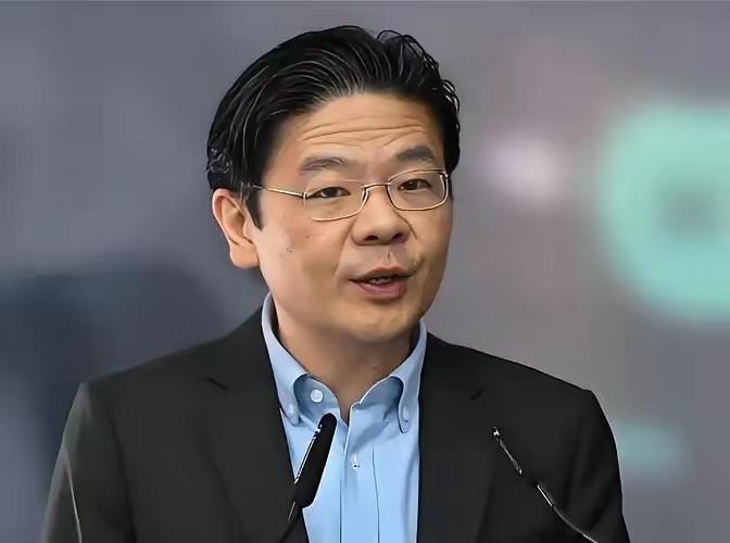 捂来捂去，新加坡还是破防了。最近新加坡网民都在吐槽，新加坡被印度人入侵了，结果高