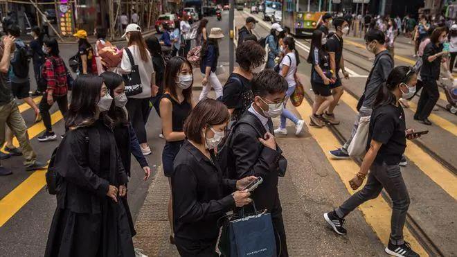 细思极恐！美媒突然公开放话：“中国每年虽然有800万大学生，真正的‘精英人才’却