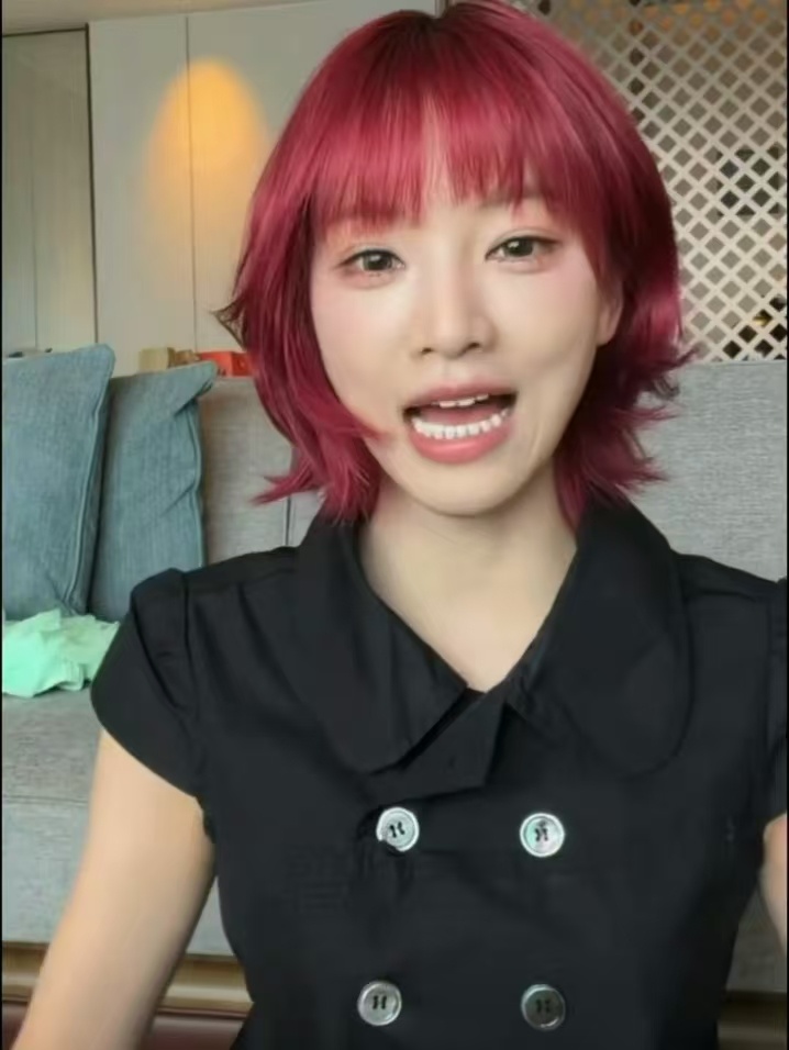 黄灿灿谈四个野心家和一个不二家 黄灿灿直播畅聊和张月“四个野心家一个不二家”的梗