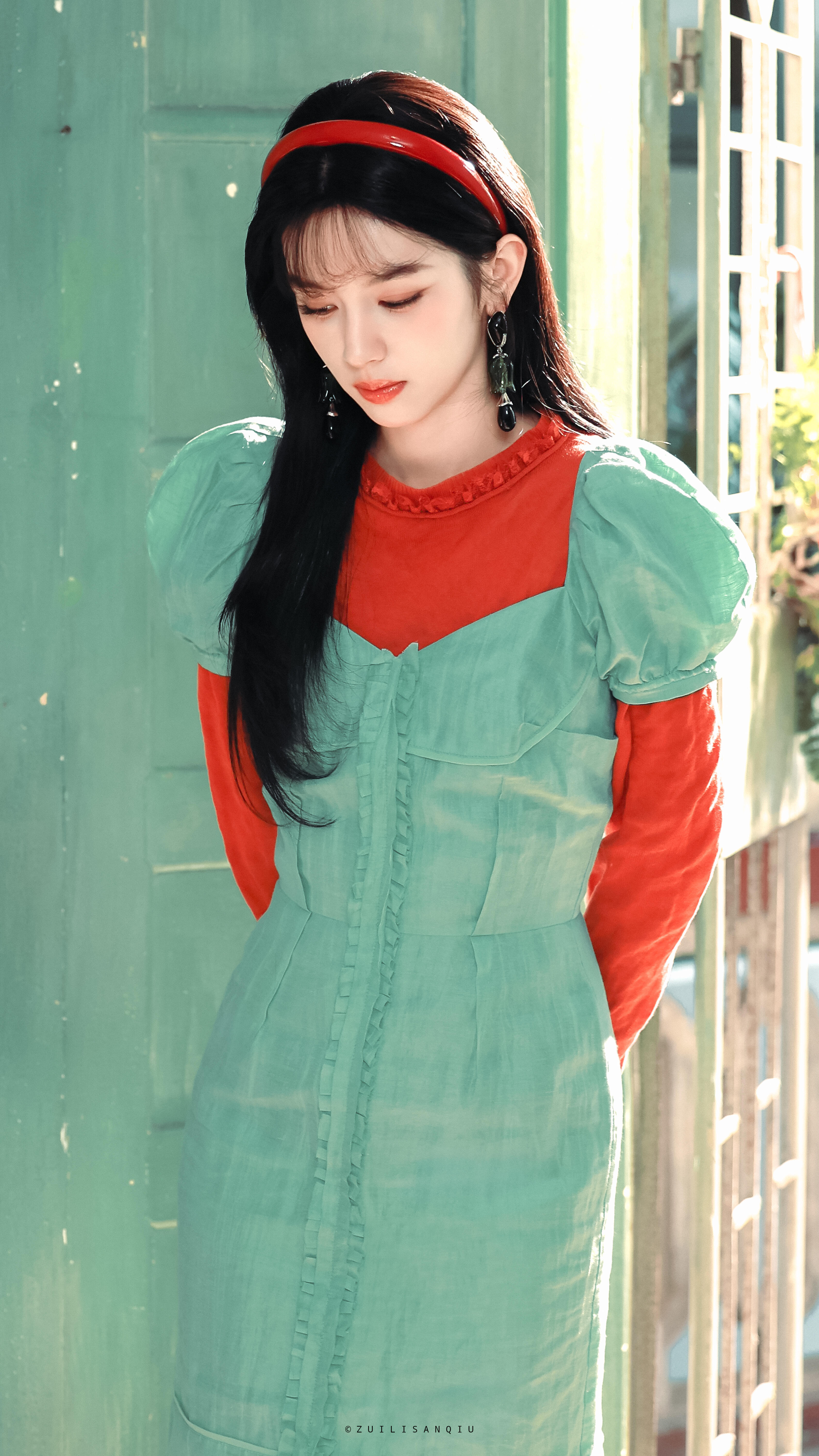 夏晓兰引导型女儿看到夏晓兰这样的引导型女儿，真是让人感动又羡慕！她不仅治愈了自卑