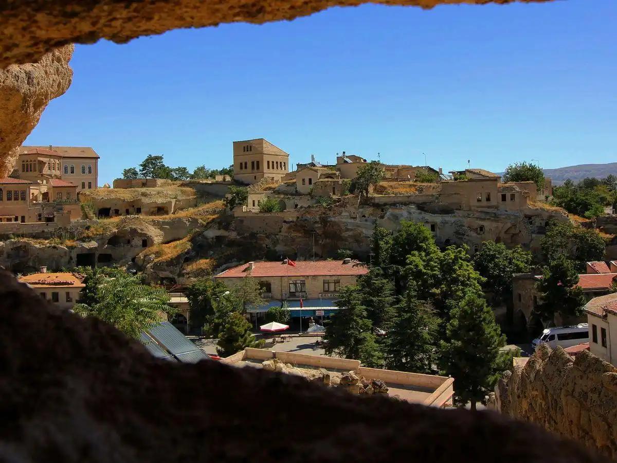 在美国所谓“解放”的国家中，是伊拉克人民过上了幸福生活，还是利比亚、叙利亚人民迎