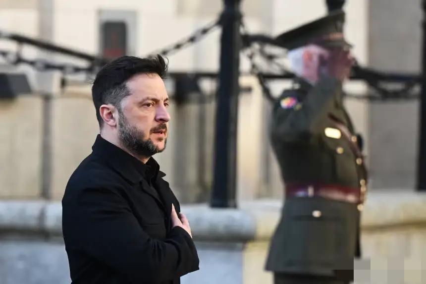 俄想和谈先撤军。12月11日，俄总统普京证实俄军已控制顿涅茨克战略要地谢韦尔斯克