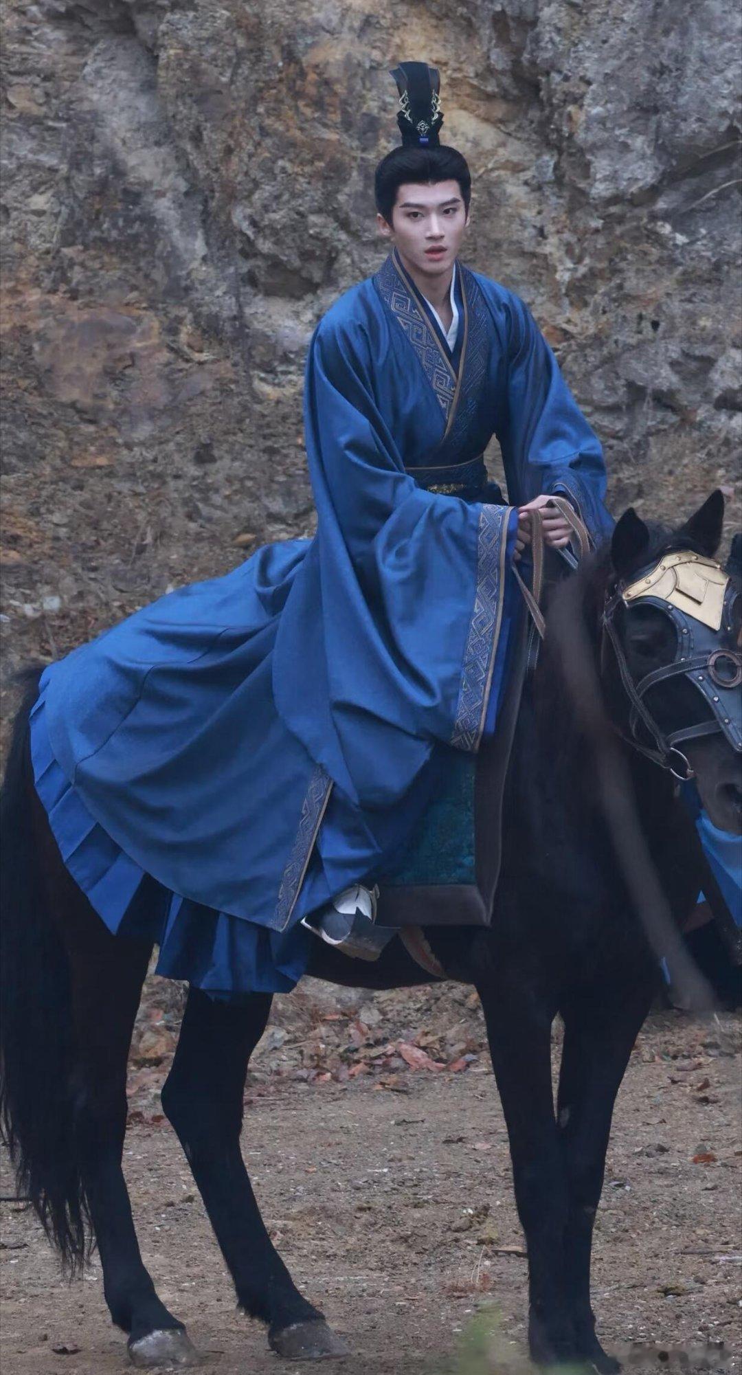 嫁金钗阵容官宣嫁金钗救命！这是什么神仙阵容！田曦薇、潘珺雅、毛林林三位大美女同框