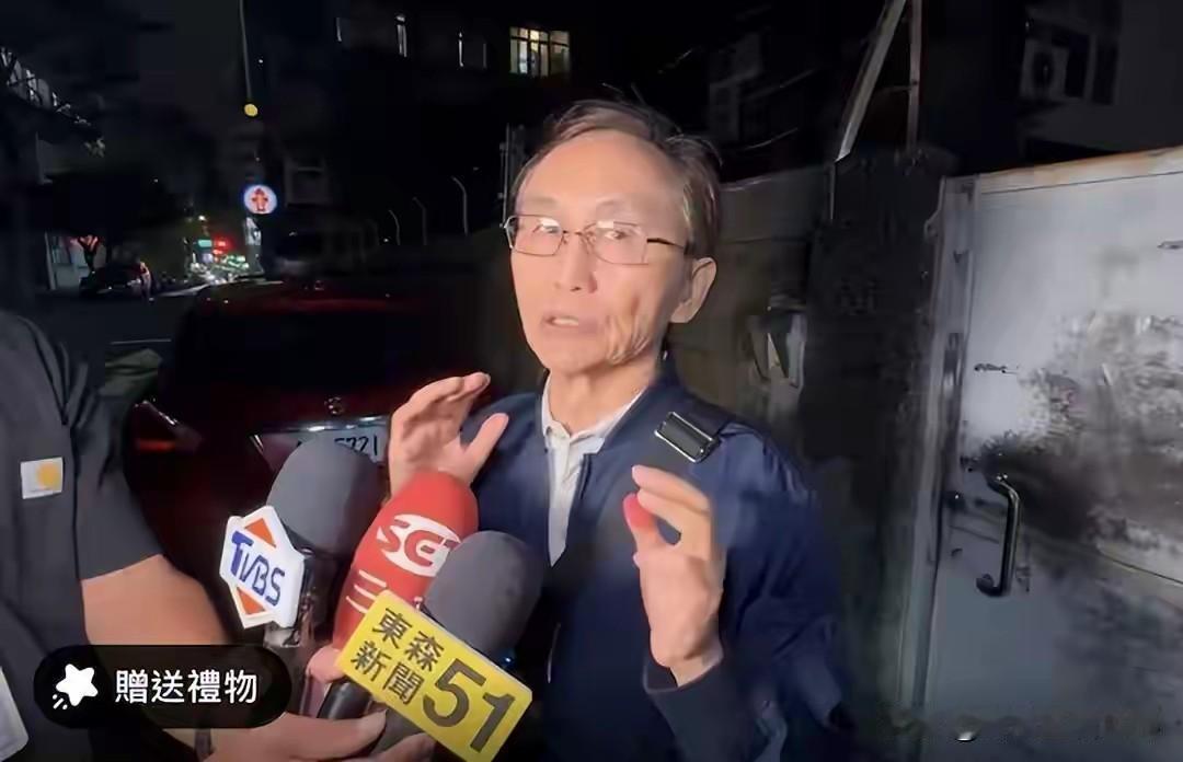 吴子嘉扬言绝食抗议将成为徐欣莹反败为胜的转折点。聊湾区看世界的观点如下：

第一