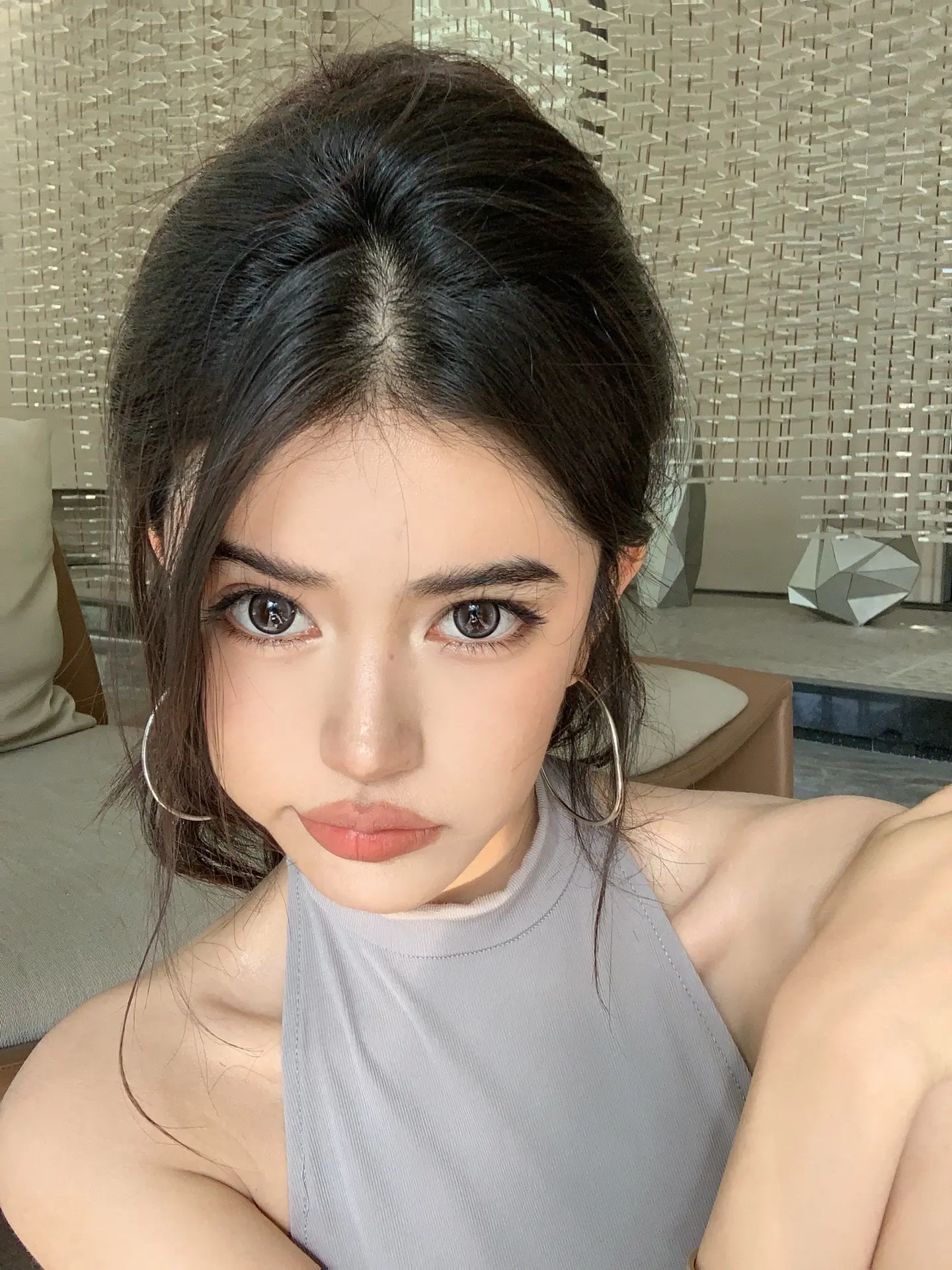 你和你身上的香水一样 离开我才闻到后调