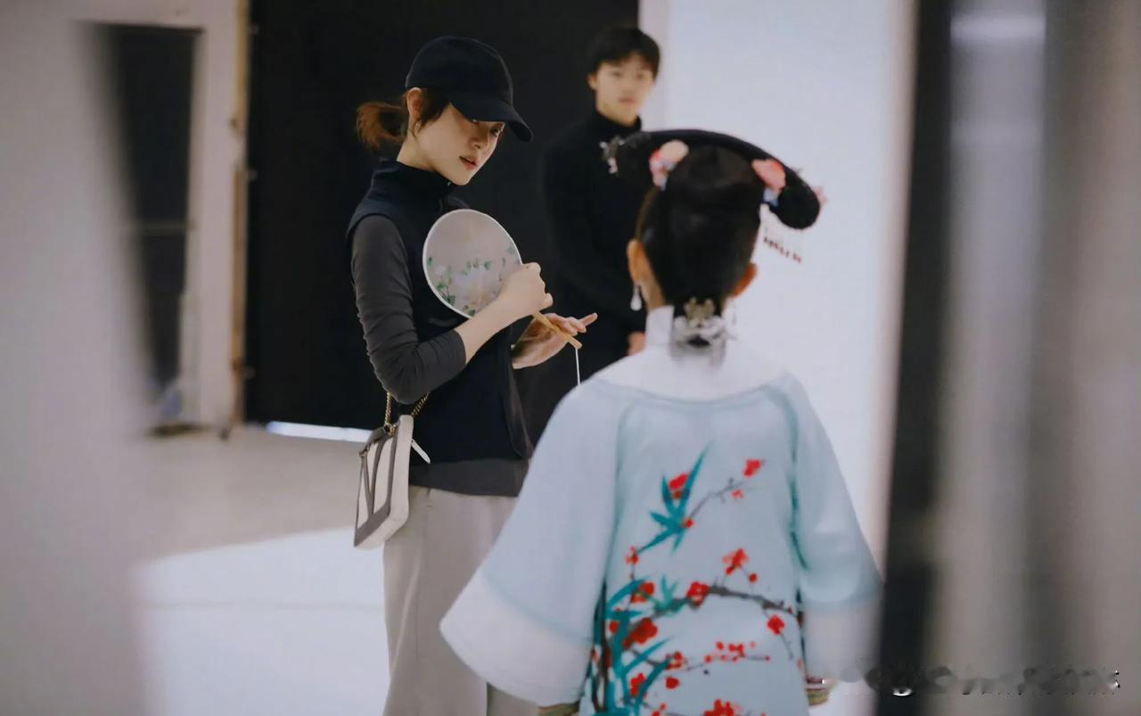 每次看甄嬛传的其他演员十多年过去了还在提甄嬛传，孙俪都不怎么提，还以为孙俪对这部