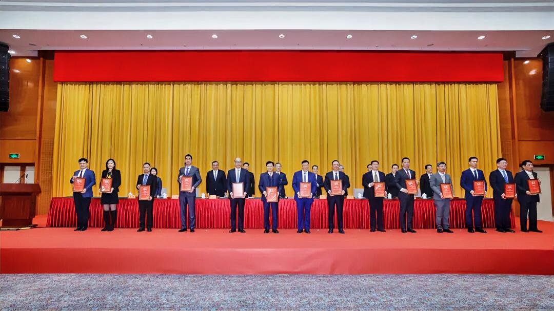 1月4日，苏州市召开新型工业化推进会议暨“AI+制造”创新发展大会。会上，发布了