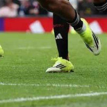 第198次曼市德比在老特拉福德落下帷幕，曼联以2-0的比分完胜曼城。从比赛内容来