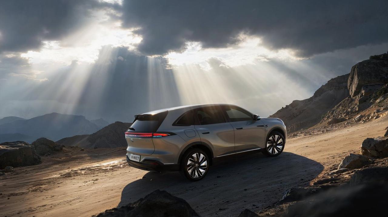 15 万级家用插混 SUV，别克至境 E7 把家庭需求摸透了

4 月 22 日