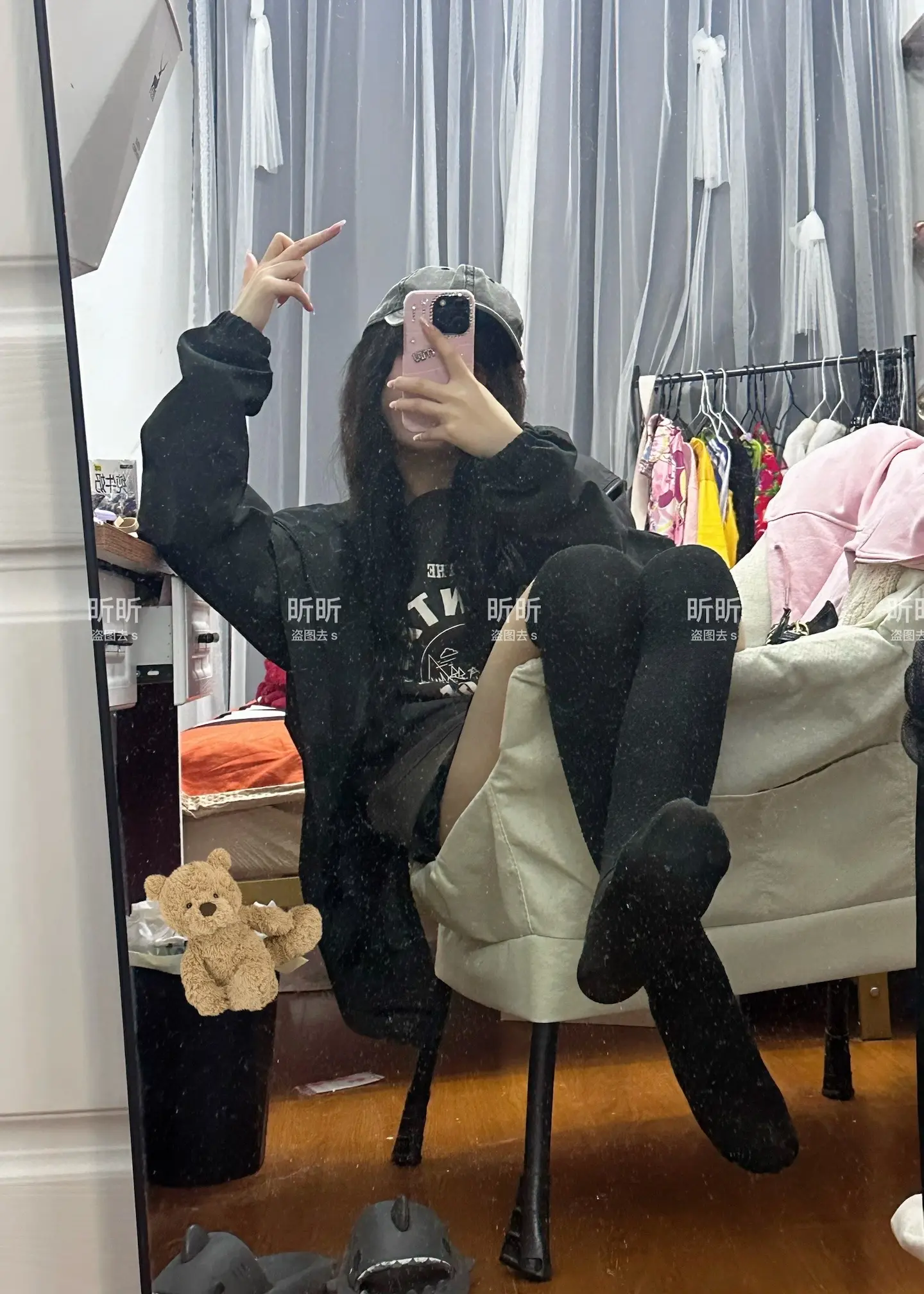 我感觉我是皇帝 第一我阴晴不定 第二我生性多疑 第三看见美女我就想占有...