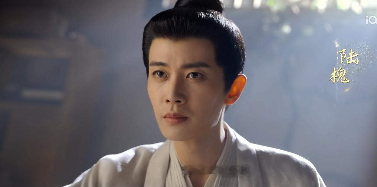 任嘉伦的侧面好帅啊佳偶天成